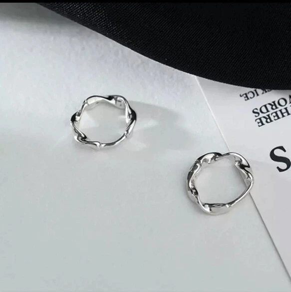 Dainty Simple Twist Huggie Hoop Unisex Earrings in 925 Sterling Silver Gifts - Image 2 of 4