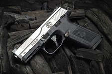 CUSTOM FNS-9 AIRSOFT GAS BLOWBACK PISTOL