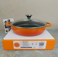 Le Creuset Signature Cast Iron 11-Inch Everyday Pan with Glass Lid, Flame - NEW