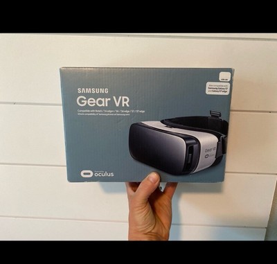 Samsung Gear VR Oculus Headset - Frost White New In Box