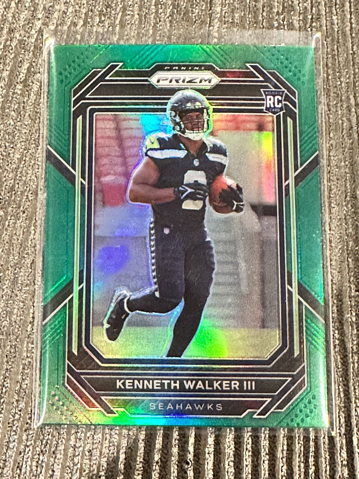 Kenneth Walker III 2022 Panini Prizm Football #318 Green Prizm Parallel Rookie