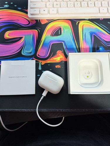 π Genuine Apple AirPods Pro with MagSafe Charging Case A2084 π - Picture 8 of 9
