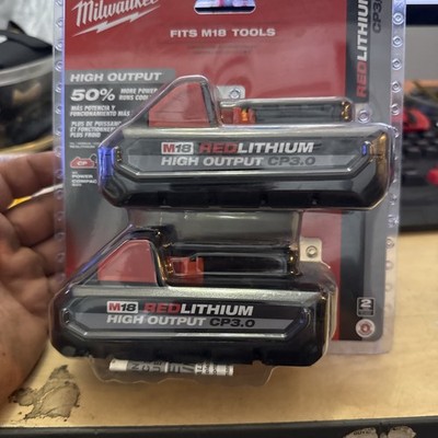 (2) GENUINE 18V Milwaukee 48-11-1835 3.0 AH Batteries M18 48-11-1837 High Output