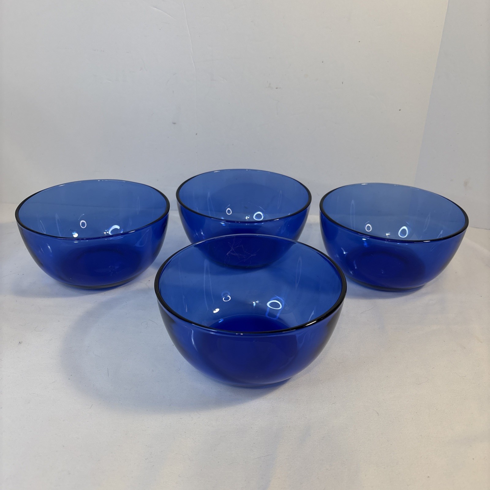 Set Of 4 Cobalt Blue Glass Cereal soup bowls 5 3/4
