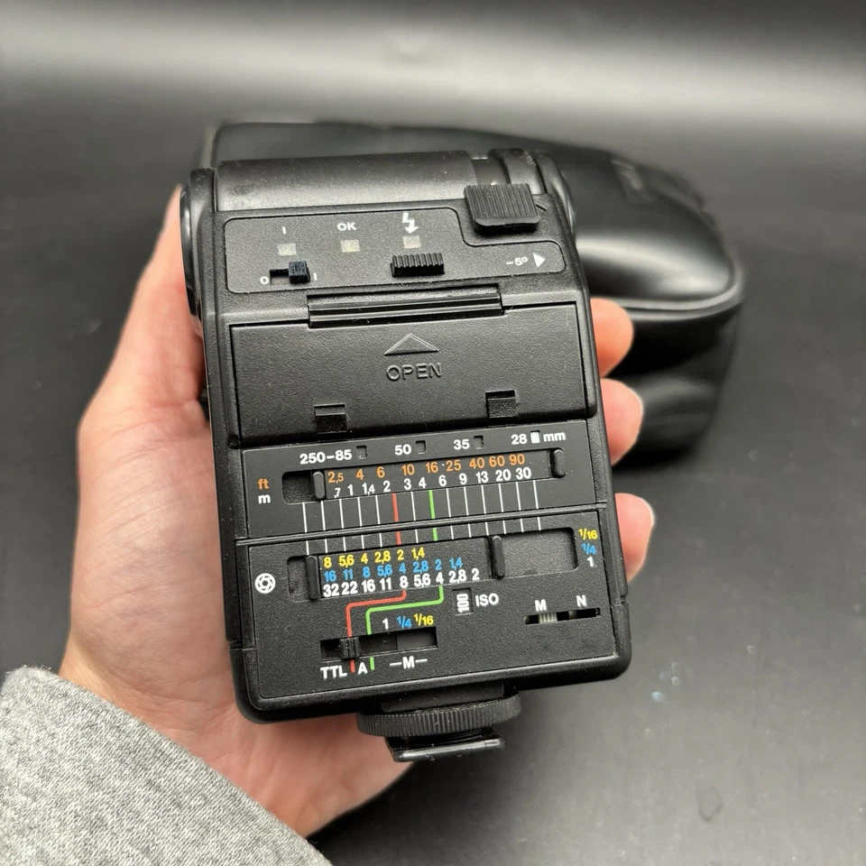 Metz Mecablitz 28 AF-1 Blitzgerät Flash Antiquität Foto Kamera Etui Technik alt - Bild 2 von 4