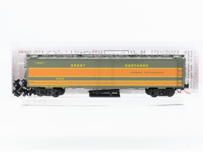 #ad N Scale Micro Trains MTL 05200060 GN Great Northern 52#x27; 2quot; Express Reefer #2203 $32.95