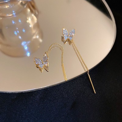 Schillernde lange Quaste Ohrringe aus Goldlegierung mit eleganten Schmetterlingen