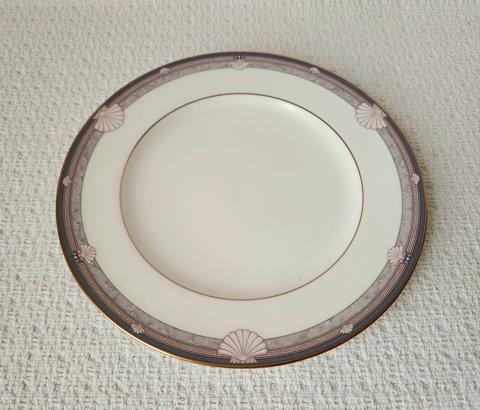 Noritake STANFORD COURT Bone China 10 Pieces ~ 2 X 5 Piece Place Settings