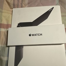 Apple Watch SE 3 40mm GPS Midnight Aluminum Case Sport Band S/M MEH94LW/A