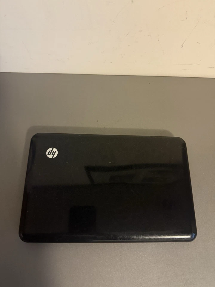 HP Mini 1000 Notebook - Intel Atom 1.6 GHz 1GB 60GB - 10.2" LED Not Tested - Image 3 of 4