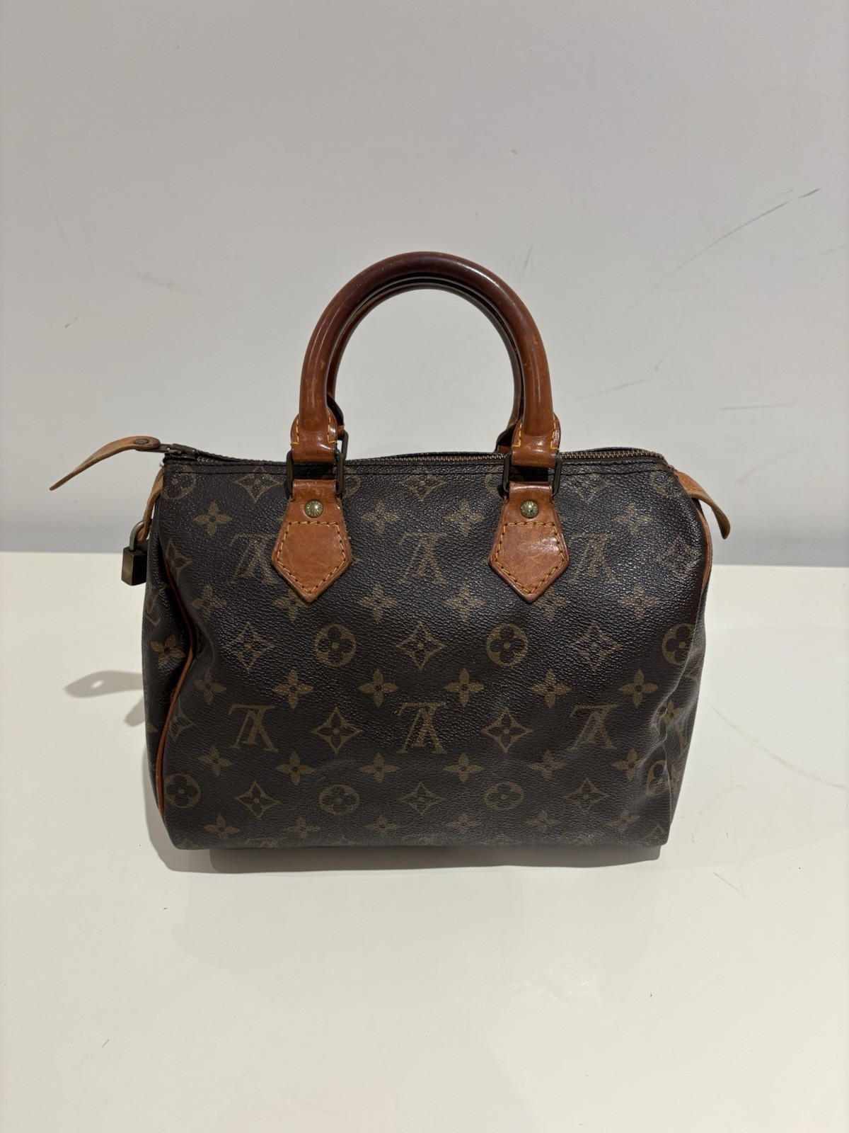 Louis Vuitton Speedy 25 Brown Monogram Canvas Handbag