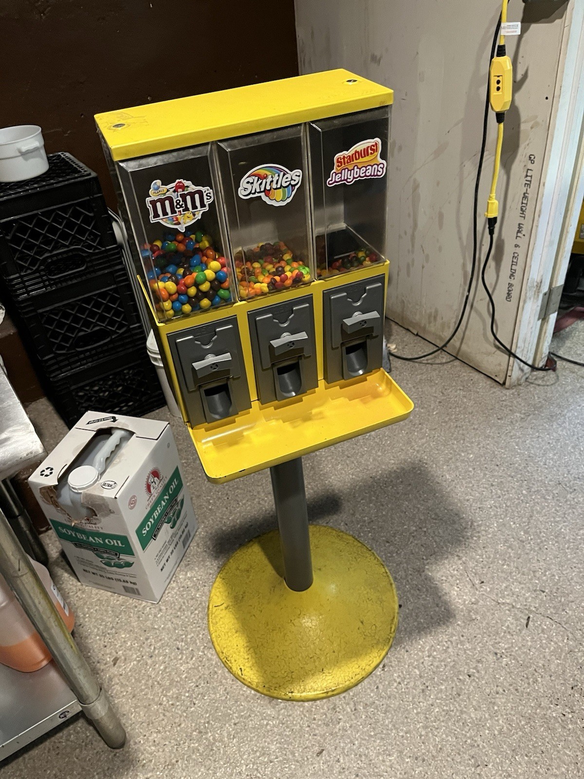 Vendstar 3000 Bulk Candy Vending Machine