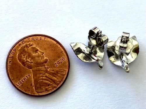 14K White Solid Gold Ladies Or Child Double Leaf Post Pierced Stud Earrings - Picture 15 of 15