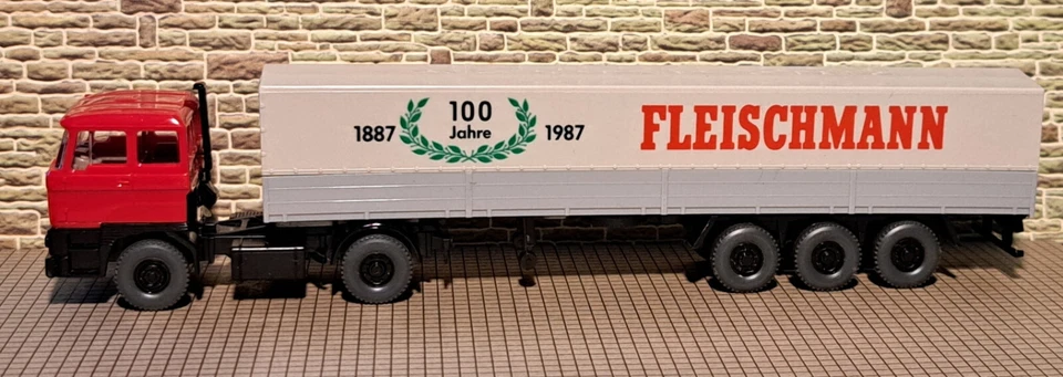 DAF  -- FLEISCHMANN  100 Jahre --    Rollende Landstrasse  WIKING 555A - Bild 1 von 4