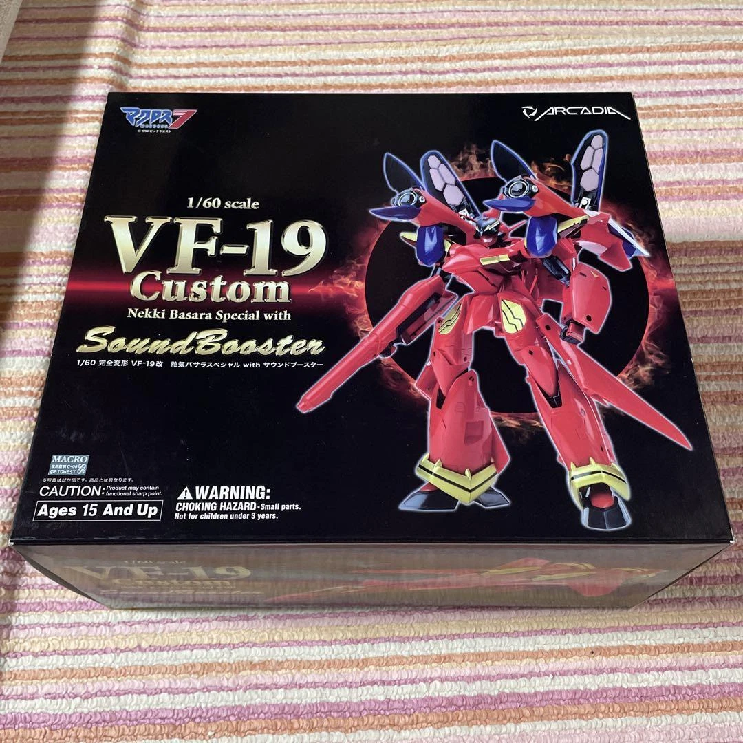 ARCADIA Macross 7 1/60 VF-19 Kai Nekki Basara Special with Sound