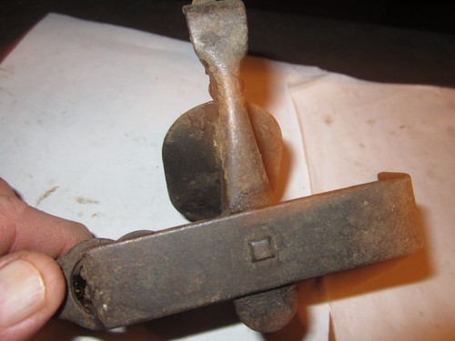 VINTAGE TRIUMPH HIGH - GRIP NO 115 SINGLE LONG SPRING TRAP W/CHAIN - Picture 5 of 5
