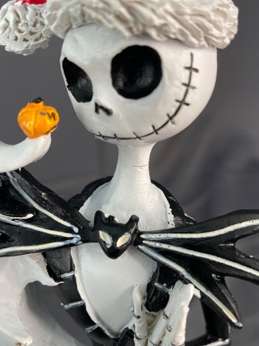 Nightmare Before Christmas Jack Skellington & Zero Figurine - Picture 6 of 6