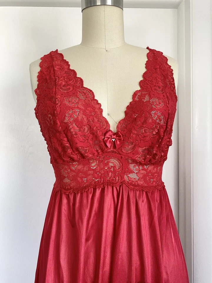 Vintage Red Shadowline “Olga Esque” Sweep Lace Long Nightgown Sz M - Image 2 of 4