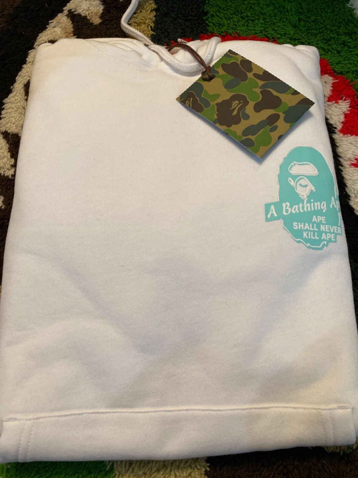 A BATHING APE (BAPE) FELPA CON CAPPUCCIO BIANCA A BATHING APE TAGLIA M