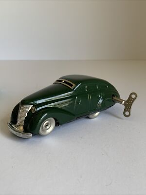 Schuco Germany Wende-Limousine1010 Replica Post War With Key Green