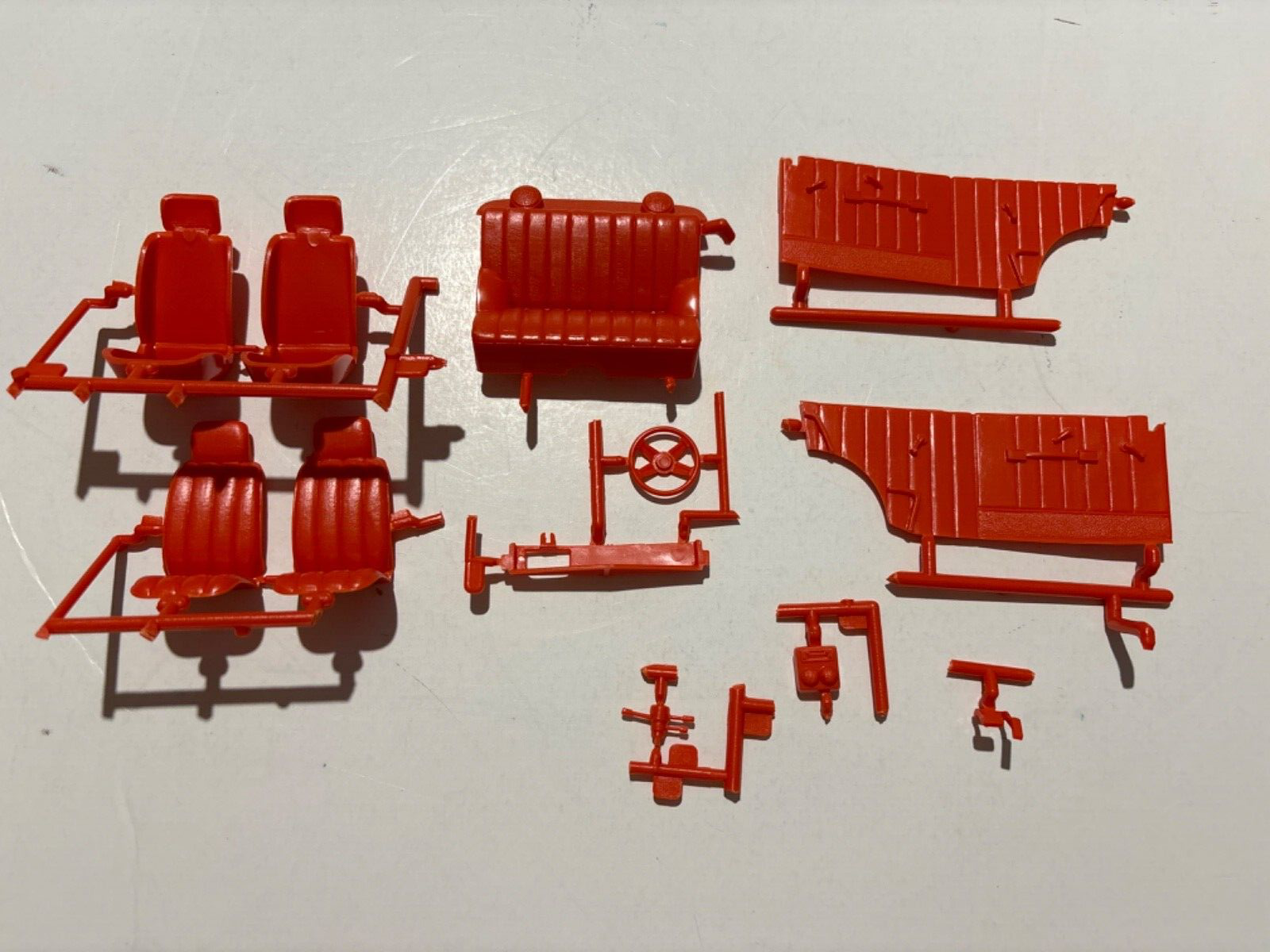 Model Car Parts - Monogram 1937 Ford Street Rod interior parts seats dash 1/24