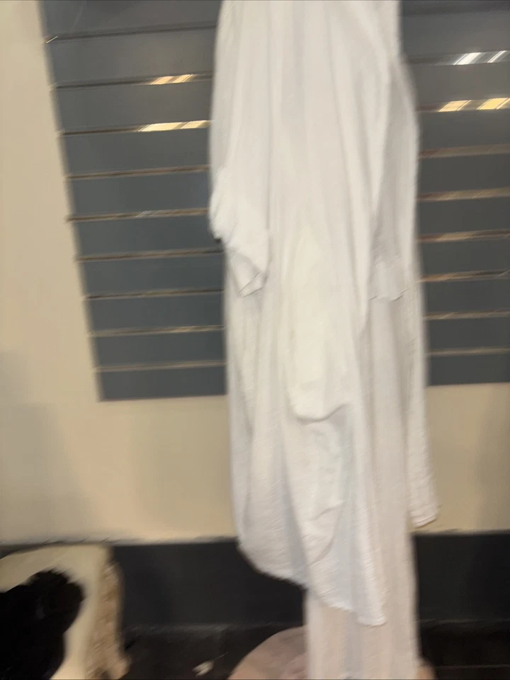 Lagenlook White Linen Quirky Jacket 14-20 - Image 2 of 3