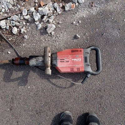 中古品● HILTI コンクリートハンマー TE905 Used Hilti TE905-AVR Demolition Hammer Concrete Breaker Heavy Duty