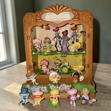 Vintage Set of 17 Figures, Strawberry Shortcake Berry Patch Carry Case, No Doors