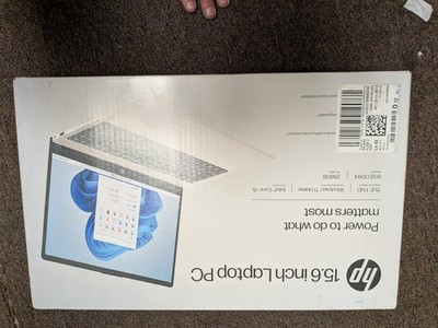 HP 15-fd0095wm 15.6'' FHD i5-1235U 1.3GHz Intel Iris Xe Graphics 8GB RAM 512GB