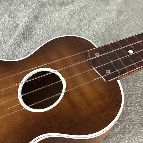 Vintage 50s-60s Harmony 21 In Ukulele 4-String Made in USA Good Condition - Picture 6 of 7