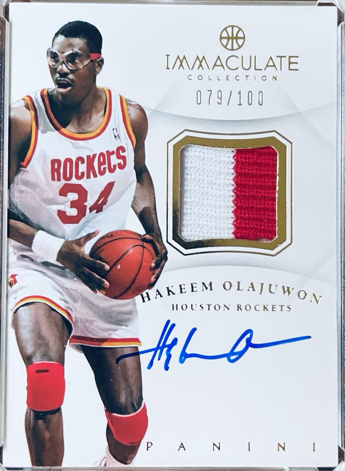 HAKEEM OLAJUWON 2012-13 PANINI IMMACULATE GAME-WORN PATCH AUTO 79/100