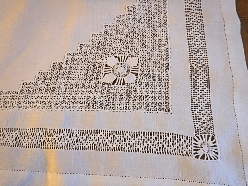 VINTAGE LINEN DRAWN THREAD SQUARE TABLECLOTH 102 sq cm | eBay UK