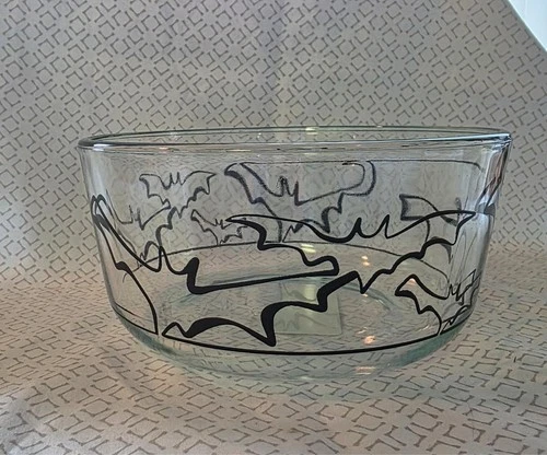 Rare Clear Pyrex Bowl With Bat Print  - NWT - No Lid