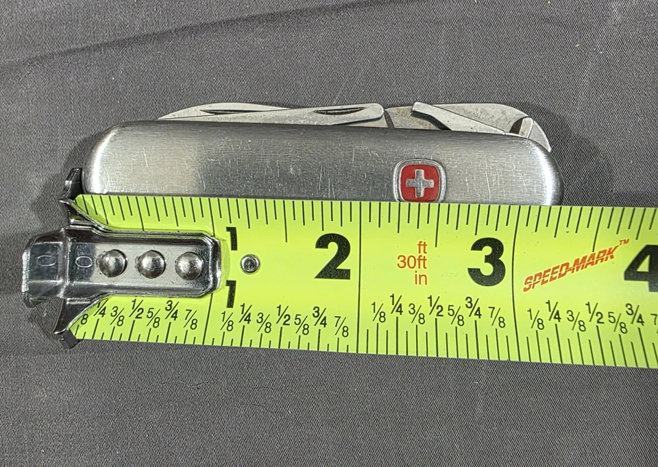 Navaja suiza cortadora de cigarros Wenger 19th Hole acero inoxidable *retirada* Foto 3 de 4