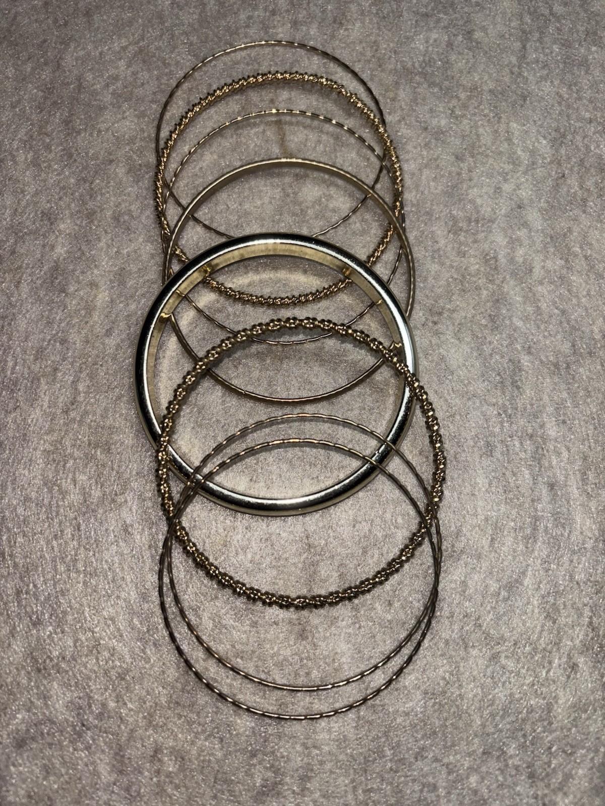 8-Piece Gold-Tone Stackable Bangle Bracelet Set for Women - Fashion Jewelry Gift-image