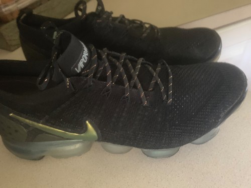 nike vapormax flyknit 2 black gold