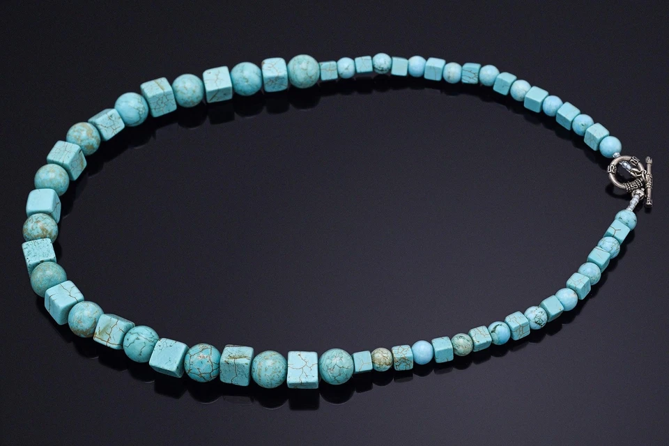 Vintage Silver Plated Turquoise Beaded Strand Toggle Necklace 75.5 Grams - Image 2 of 4