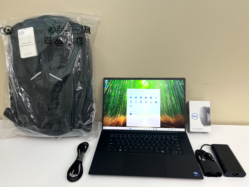 Dell Precision 5690 FHD IPS 16" Ultra 7 165H @ 2.80GHz 1 TB NVMe 16GB RAM Win 11