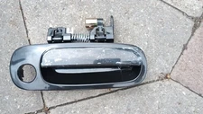 01-05 TOYOTA CELICA Passenger SIDE RH EXTERIOR DOOR HANDLE OE