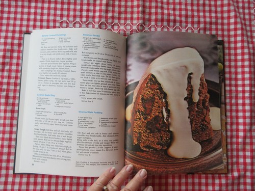 The Australian Womens Weekly The Great Dessert Cookbook hard cover 1974 - Picture 8 of 12
