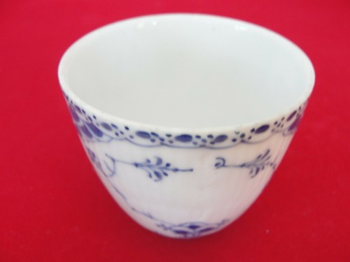 ROYAL COPENHAGEN BLUE FLUTED PORCELAIN CUP AND SAUCER - Picture 18 of 38