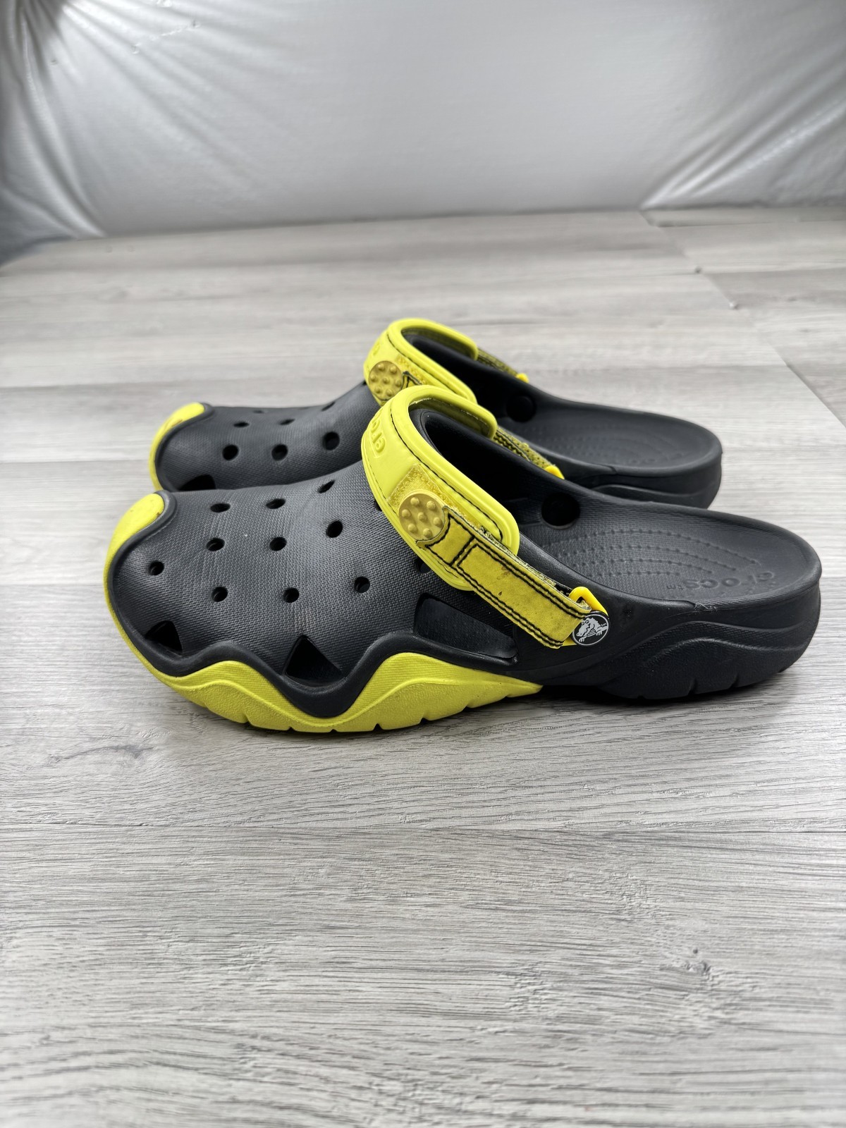 Crocs Swiftwater Clog Sport Water Shoes Sandel Black Yellow Strap Men’s 11