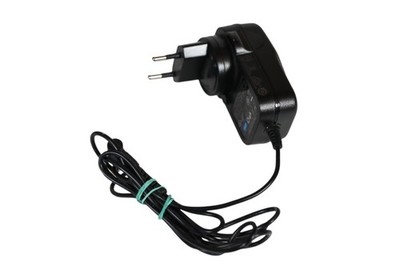 Z2687 Schaltnetzteil 15 V, 1,8 A, 27 W GQ30-150180-AX 5,5 × 2