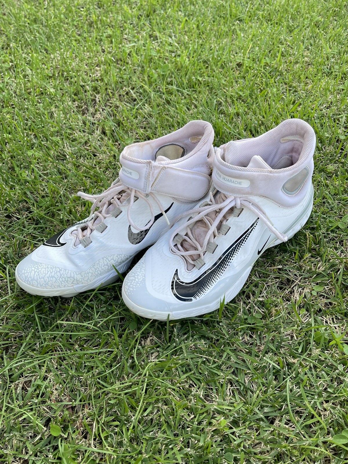 Nike Alpha Huarache Elite Mid/High Baseball Cleats White/Size 12
