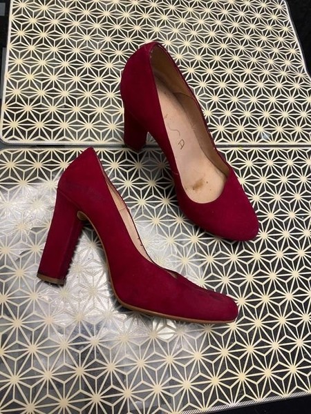 Women Unisa Heels Red Suede 35.5