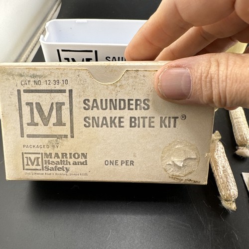 Saunders Snake Bite Kit- Marion Health Cat. No 12-39-10 New- Unused📦 - Picture 4 of 7