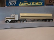 Corgi TY07201 James Bond 007 Kenworth Tankwagen „Licence To Kill“ 1/64
