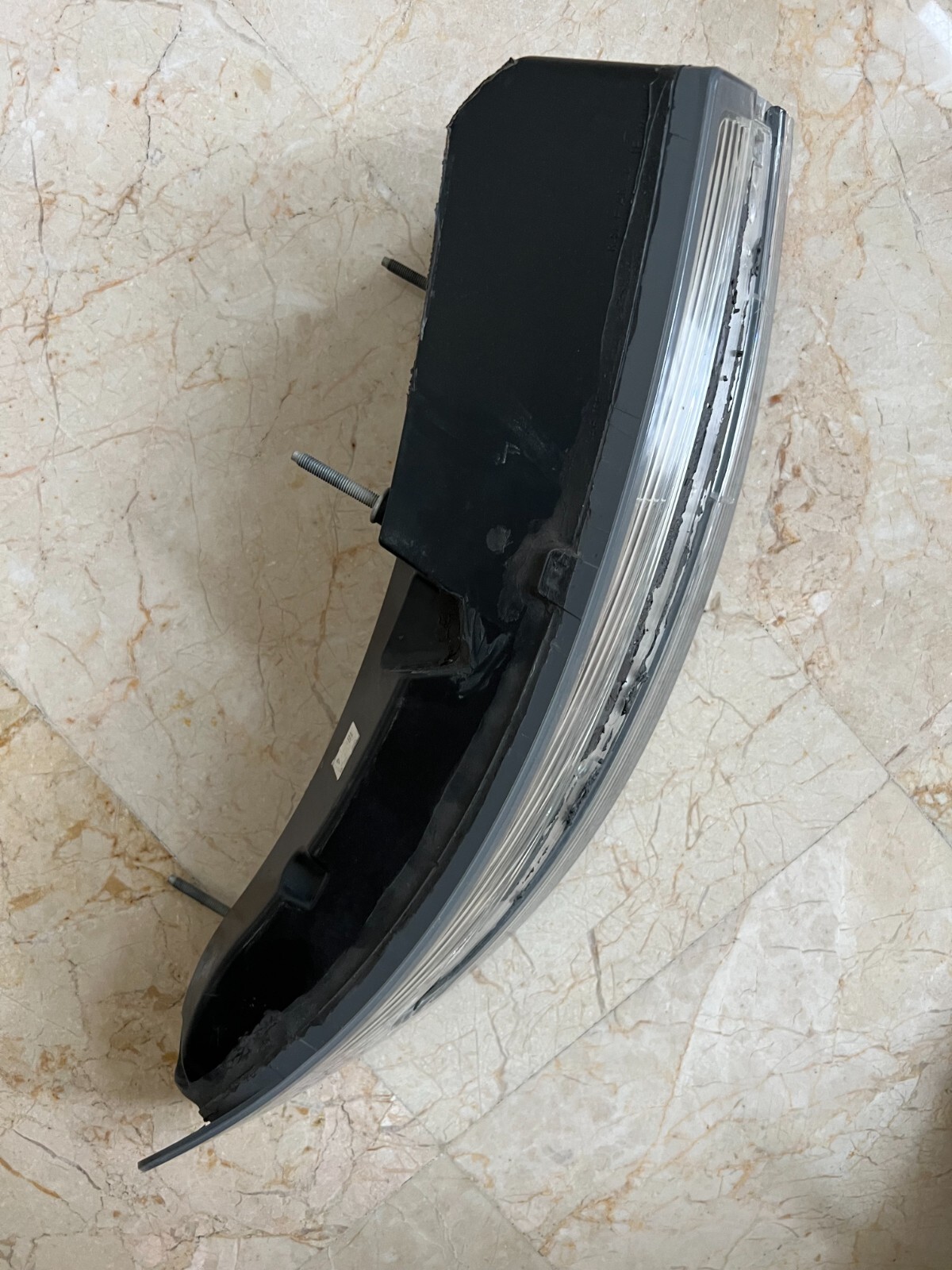 2011 ASTON MARTIN DBS COUPE 6.0L V12 DRIVERS LEFT TAIL LIGHT OEM