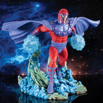 Diamond Select Marvel Comic Gallery X-Men Magneto Statue ***IN