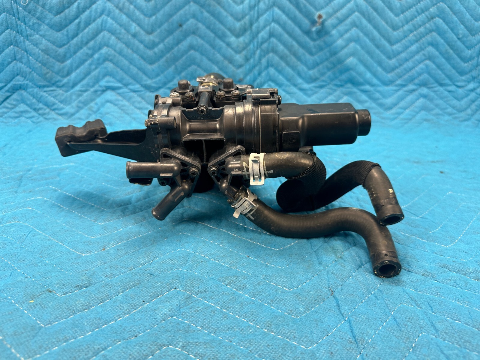 Bentley Continent Flying Spur A/C Heater Coolant Valve w/Hoses 29k 2006-2012 OEM